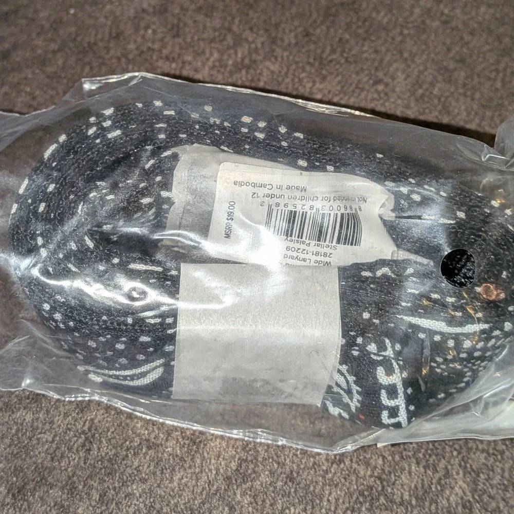 Vera Bradley Wide Lanyard Stellar Paisley Black White Cotton 28181-12209 NEW